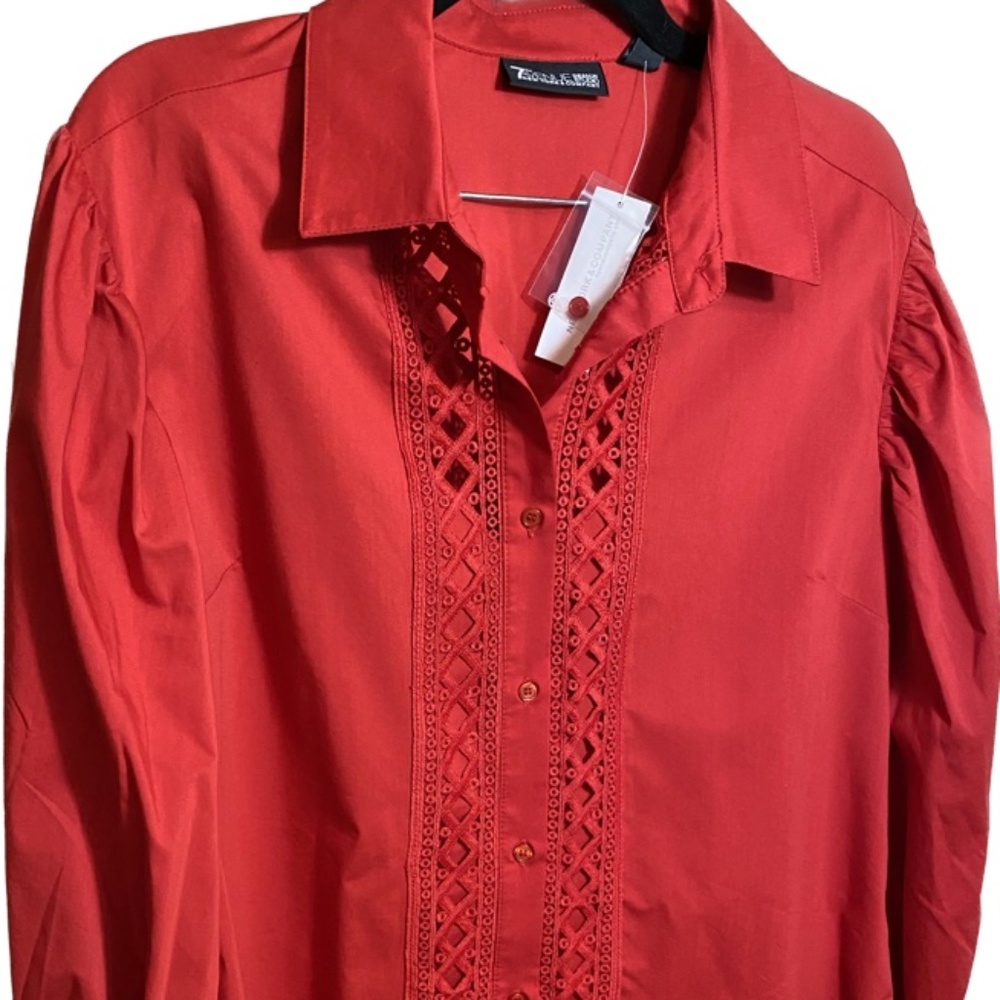 Buttoned down sleeve shirt